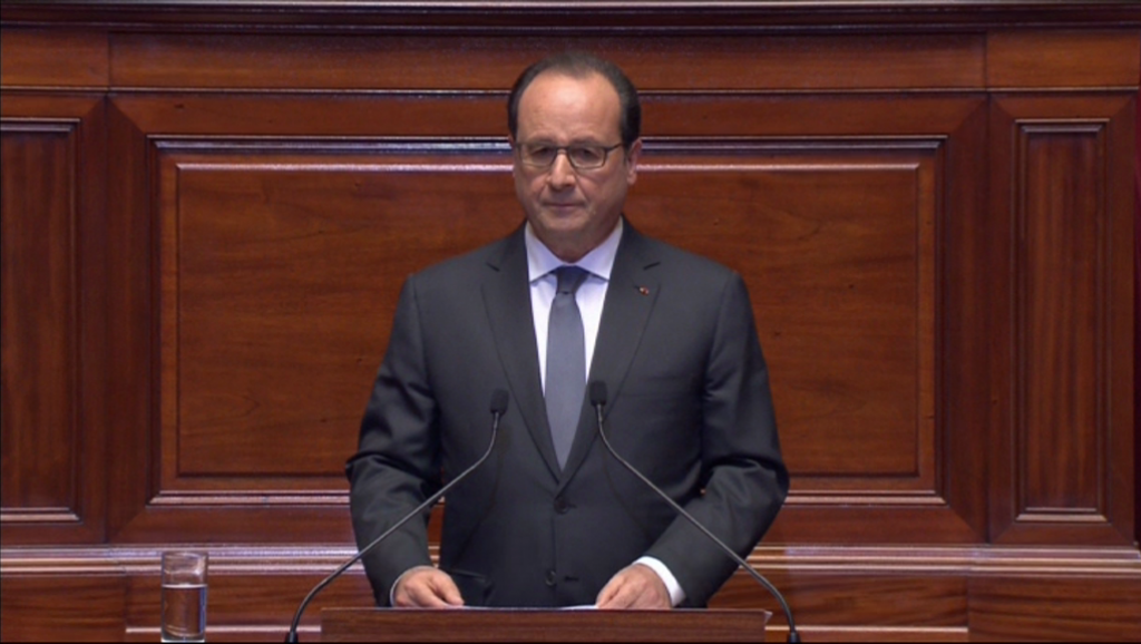 Isis, duro discorso di Hollande dopo gli attentati