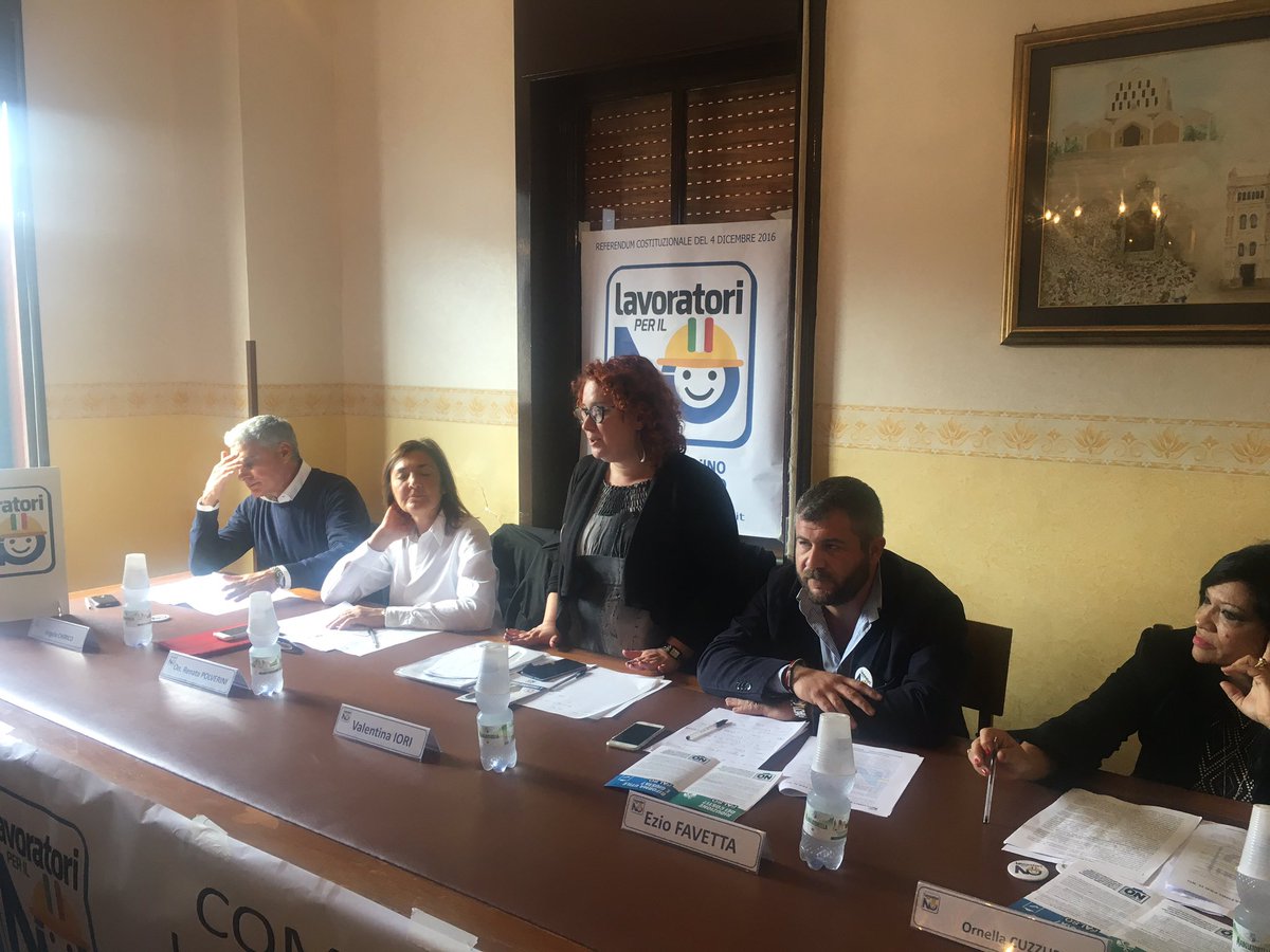 I lavoratori per il No a Reggio Calabria per difendere la Costituzione