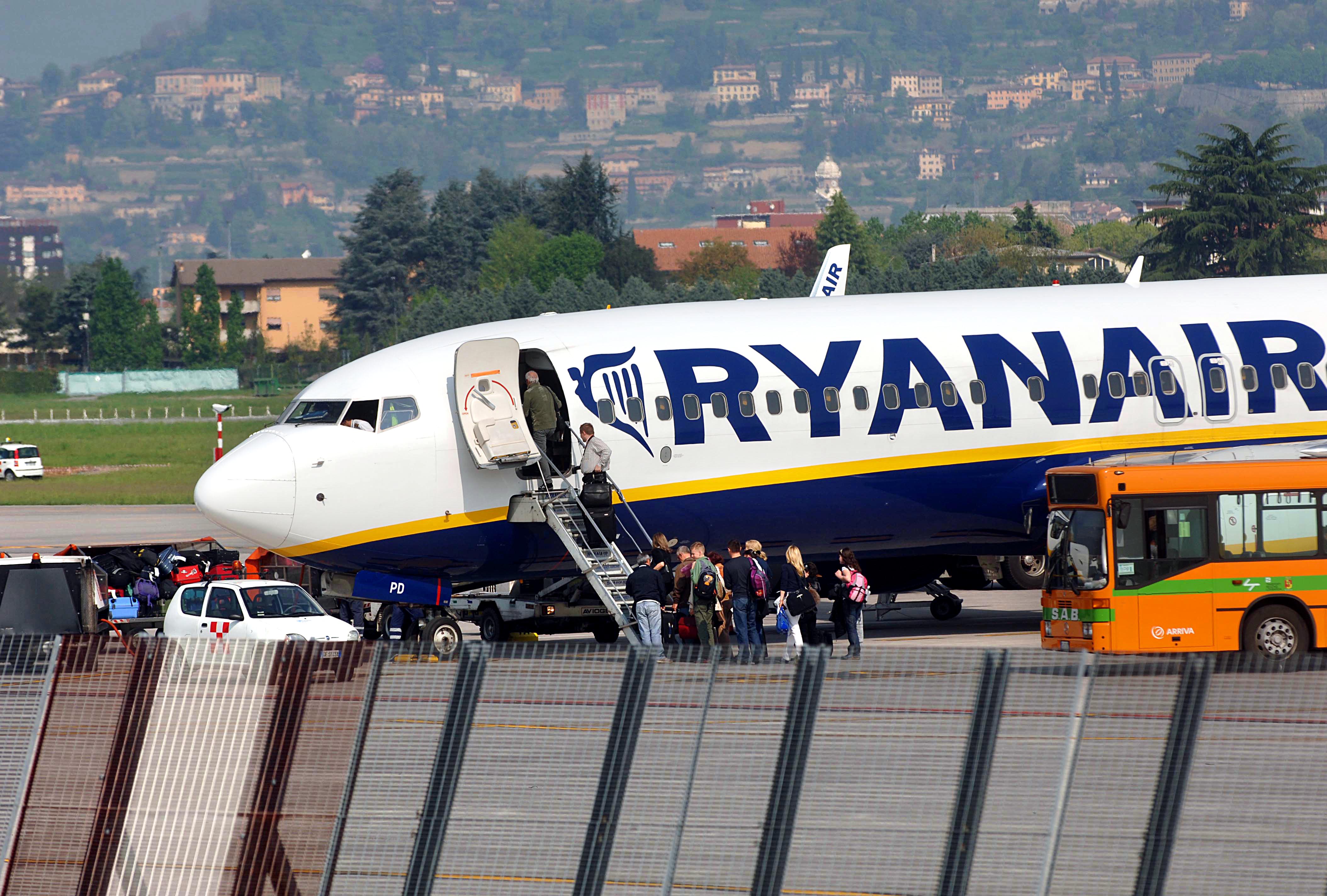 Urso a Ryanair: «L’Italia non si fa ricattare»