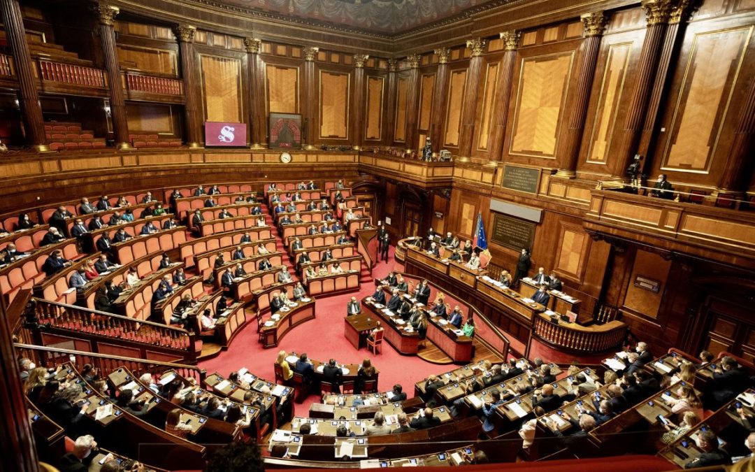 Parlamento: il 2023 inizia con i decreti