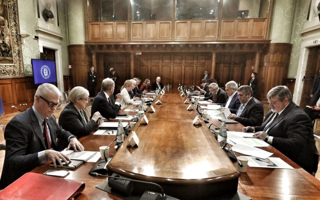 Parte il dialogo per cambiare il Paese