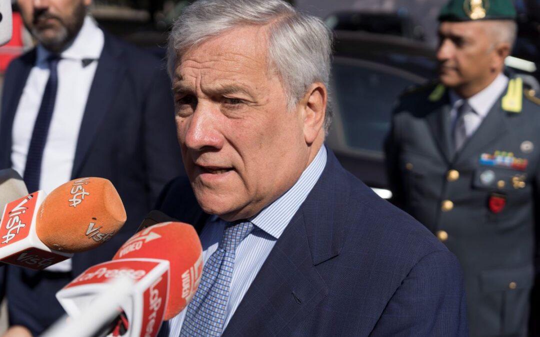 Migranti, Tajani: «La situazione non è esplosiva, è già esplosa»