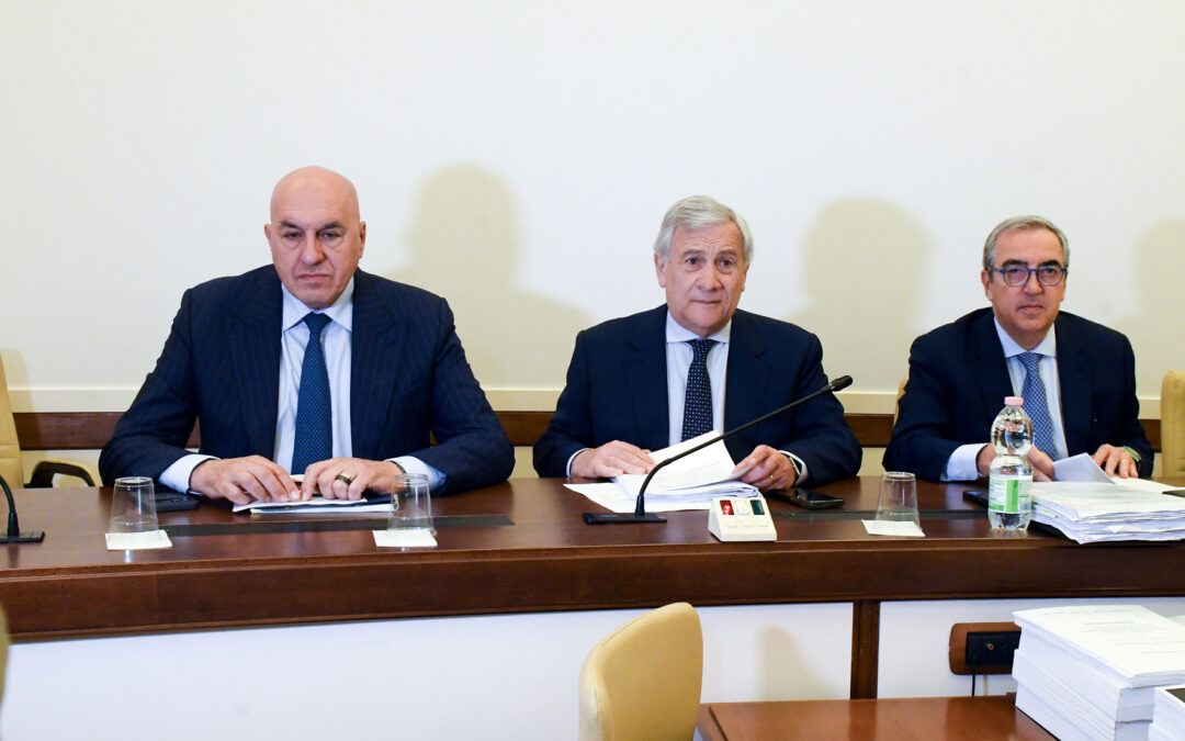 Crosetto: «Sta tornando attuale la minaccia atomica»