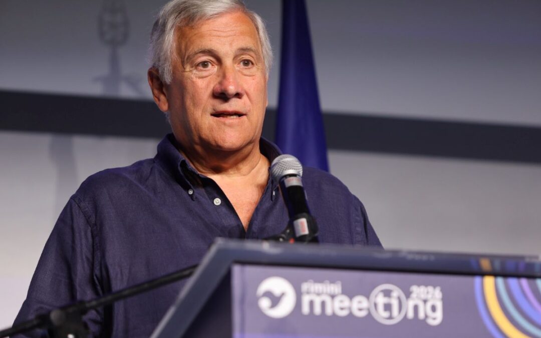 Carburanti, Tajani: «No nuove tasse, bene governo»