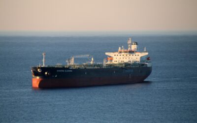 Petrolio, valore import Ue salito del 55,8%